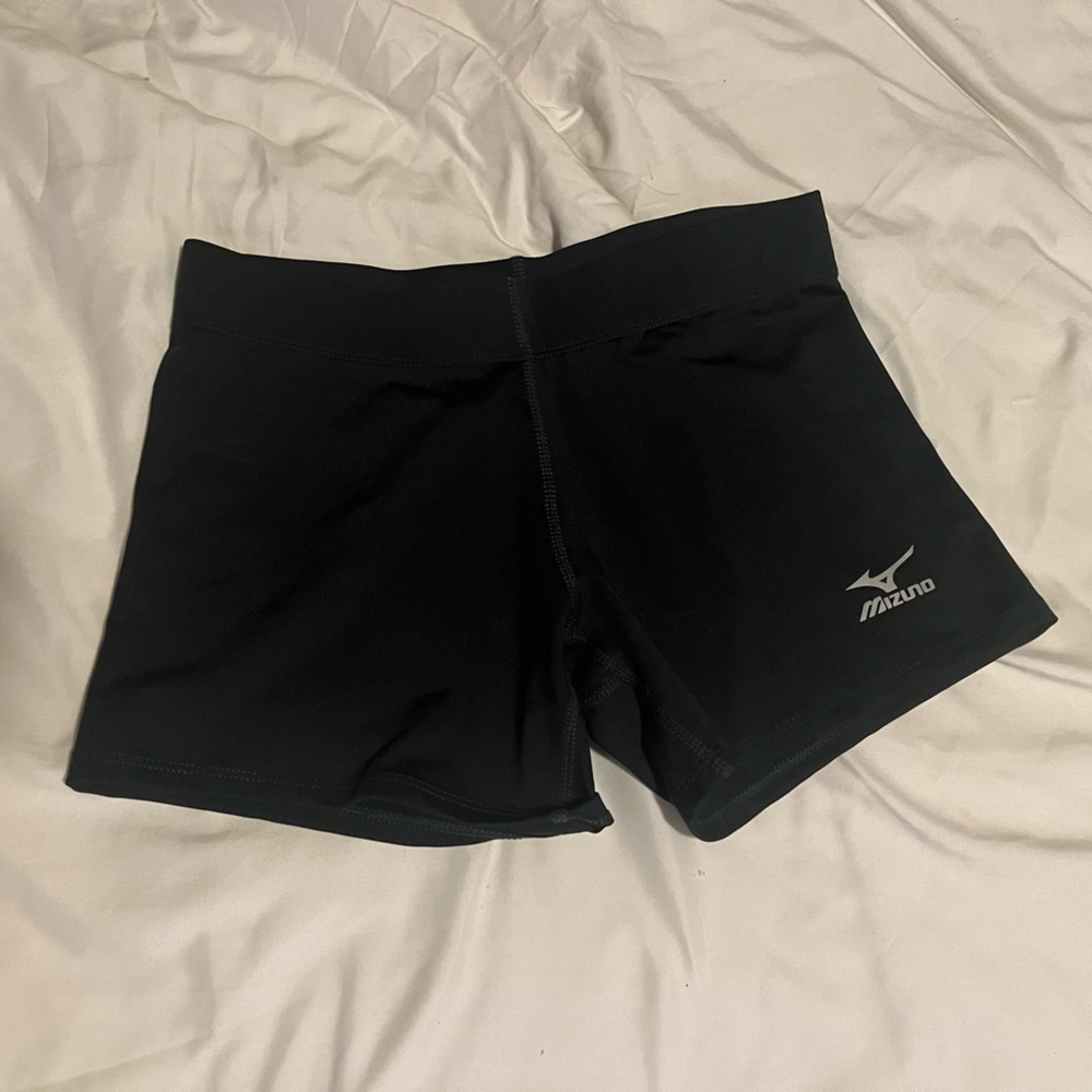 Mizuno Low Waisted Volleyball Shorts
